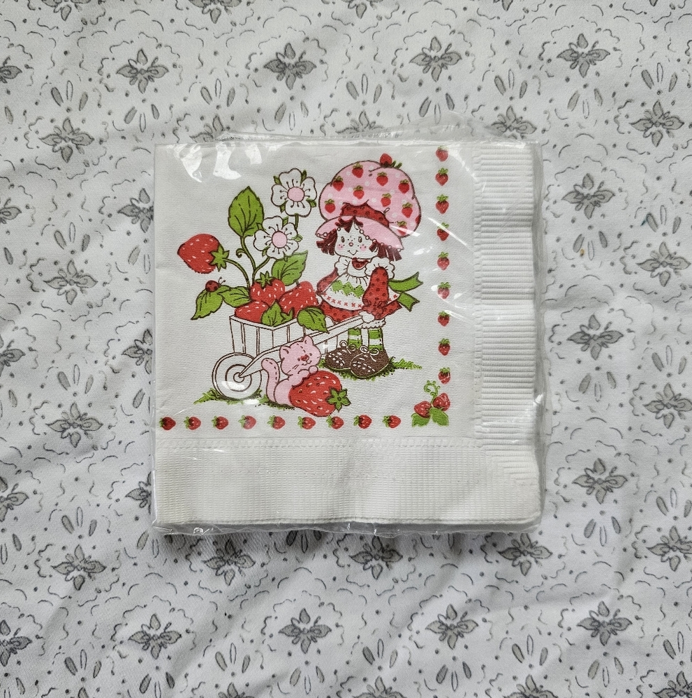 Party Maid Vintage Strawberry Shortcake Napkins
